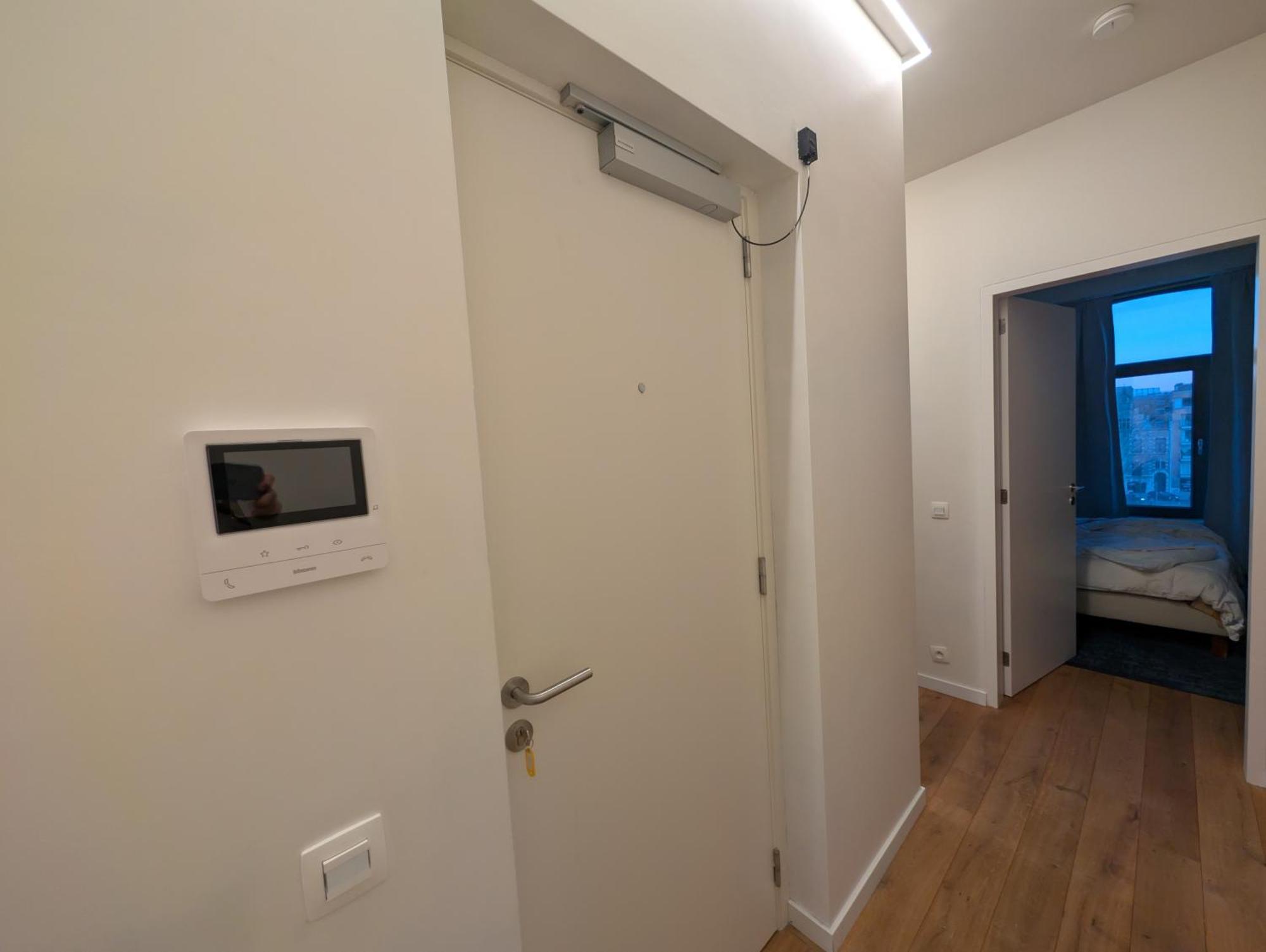 Luxury Duplex 2-story *